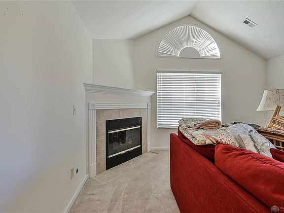 3rd image of 4604 Cobblestone Dr