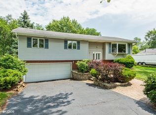4N261 Locust Ave, West Chicago, IL