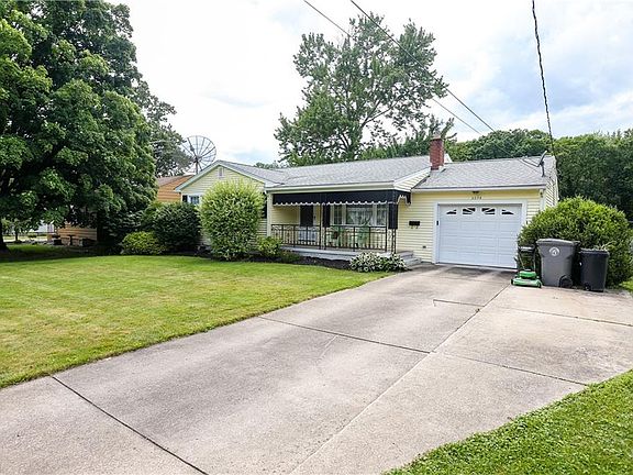3rd image of 2036 Cranbrook Dr
