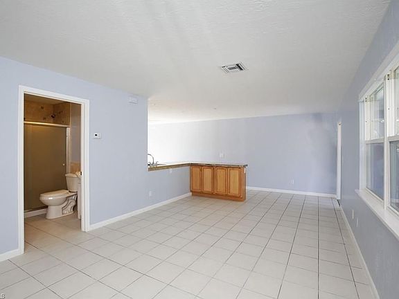 3rd image of 679 6th Ave