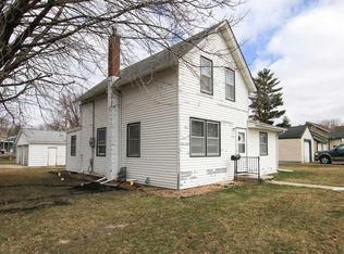1003 15th St E, Glencoe, MN 55336