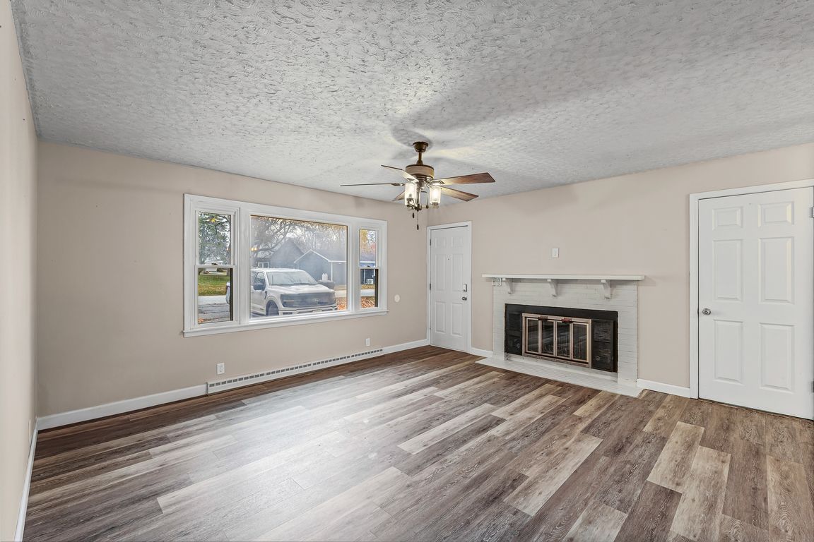 next background image