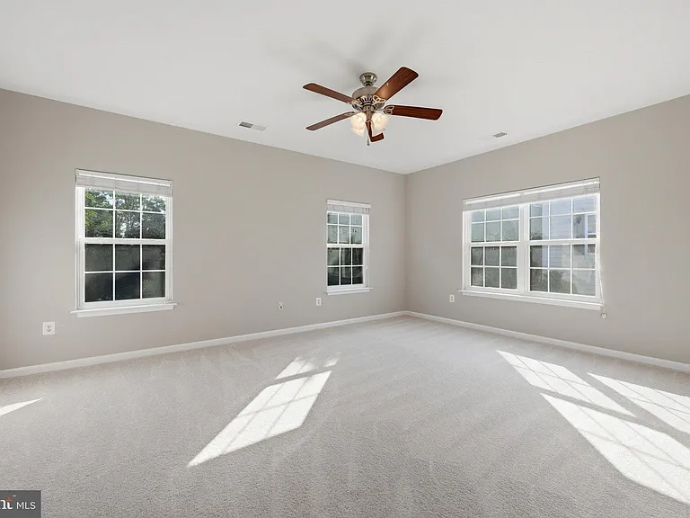300 Kintyre Ln — Photo 19