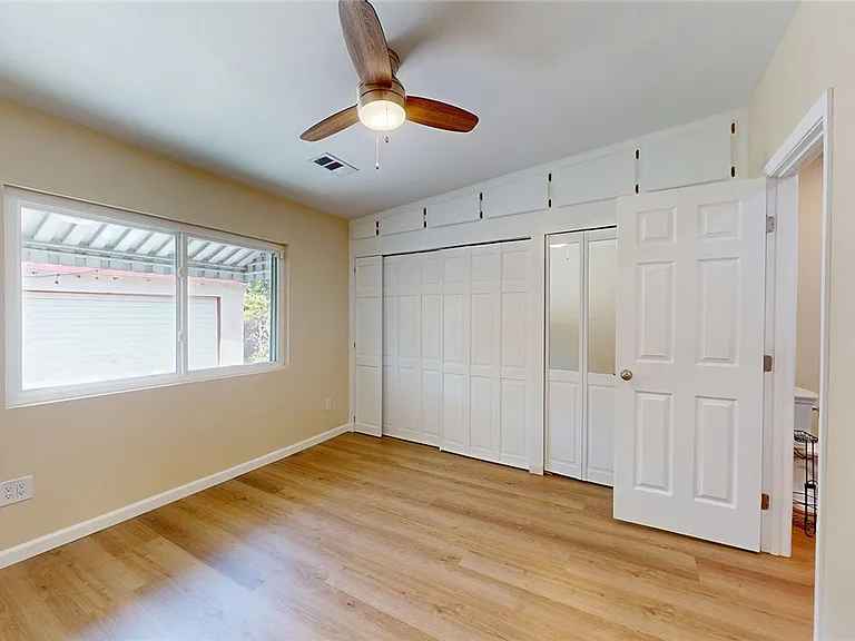 135 N Naomi St — Photo 19