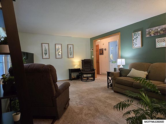 2nd image of 1006 N Taylor Ave