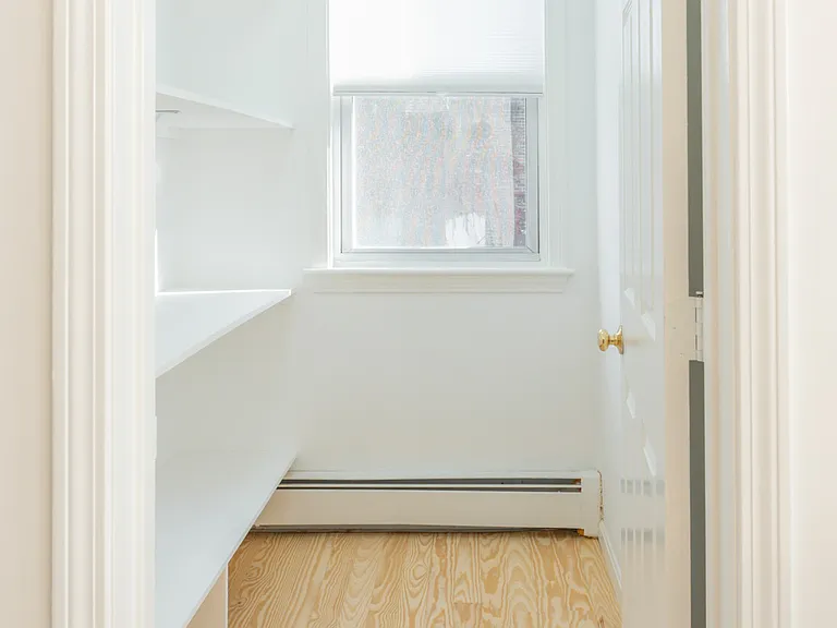 34 White Pl #3 — Photo 20