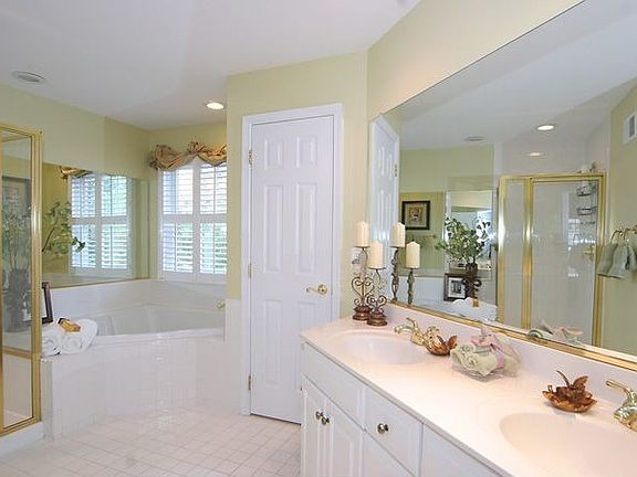 Luxurious Master Bath