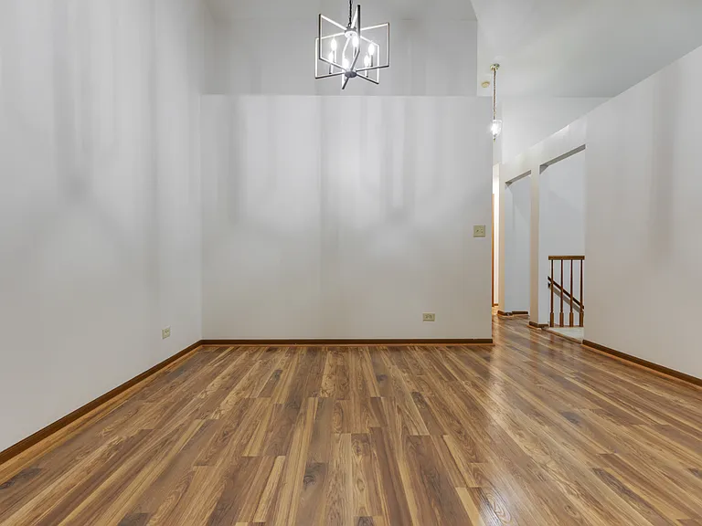 1791 Barnhill Dr — Photo 6