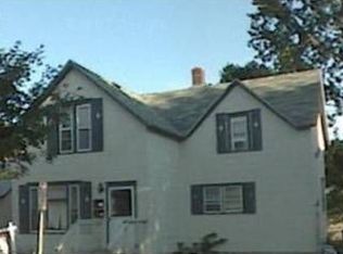 932 3rd St E, Saint Paul, MN 55106