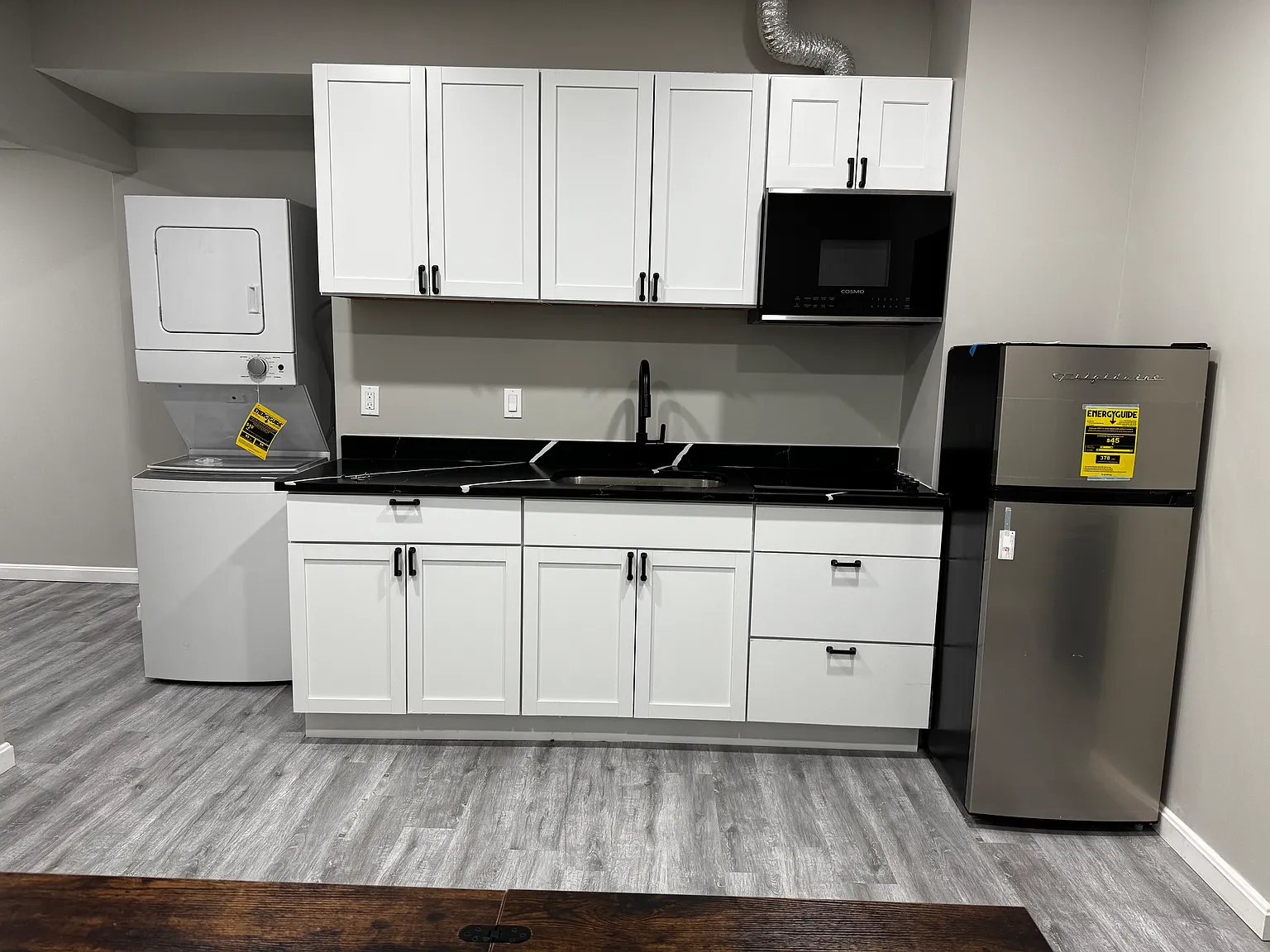 2 bed, 1250 sqft, $3,000 — Photo 1