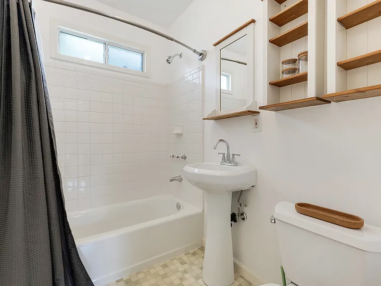 2675 Rich St — Photo 19