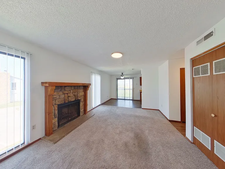3950 N Garland Cir #3 — Photo 2