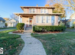 332 W 5th St, Auburn, IN 46706
