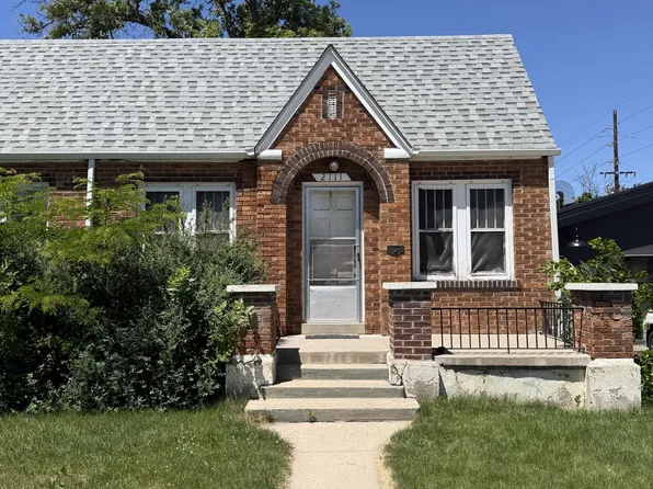 2111 S Washington St, Denver, CO 80210