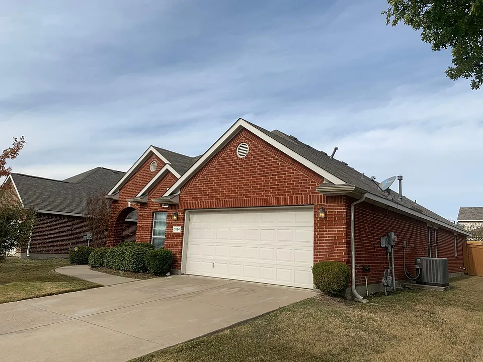 3164 Guadaloupe