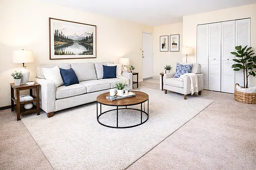 Cambridge Apartments Photo 1