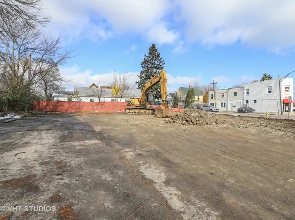 502 Belvidere Rd, Waukegan, IL 60085