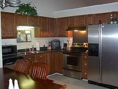 3rd image of 141 Autumn Woods Blvd