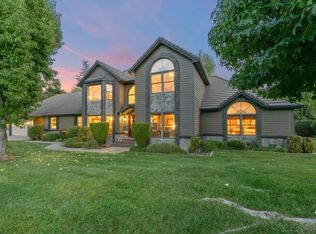 3948 Solar Hills Dr, Vacaville, CA 95688