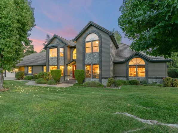 3948 Solar Hills Drive, Vacaville, CA 95688