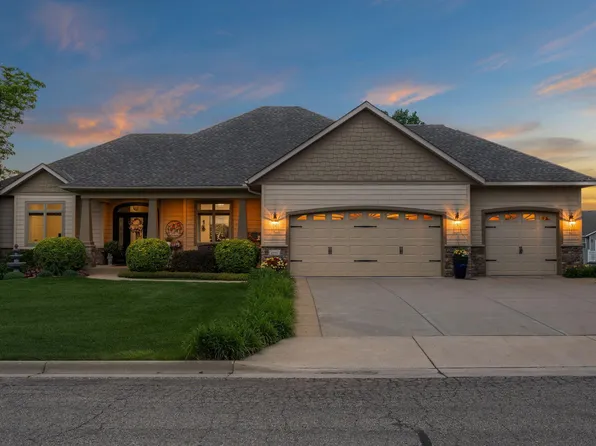 1218 Goldenray Dr, Faribault, MN 55021