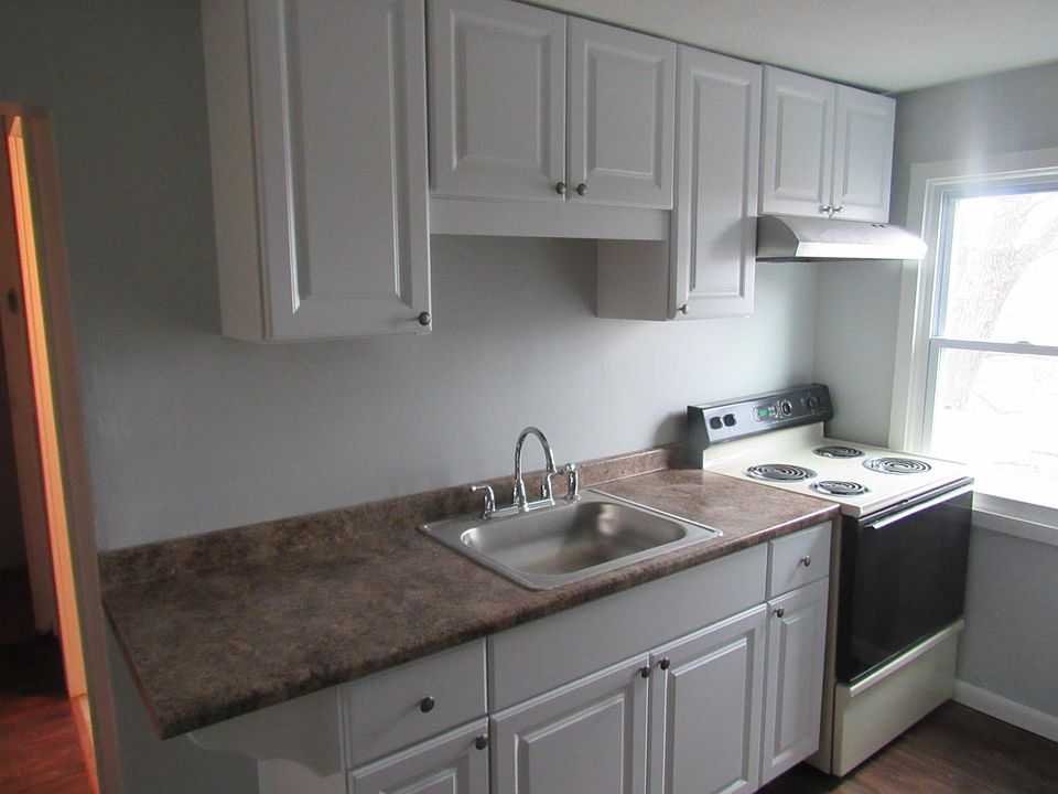 1st image of 831 Lemoyne Ave