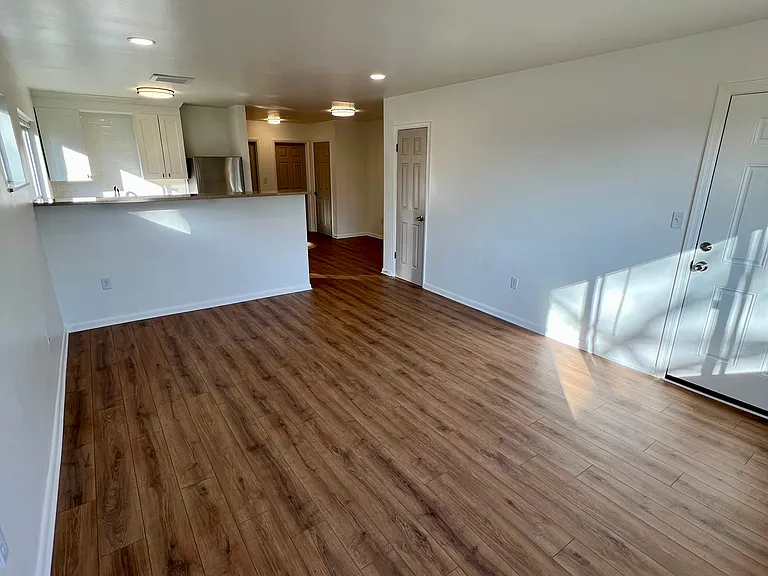 5654 Macey Ave #4 — Photo 8