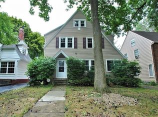 1243 Quilliams Rd, Cleveland Heights, OH 44121