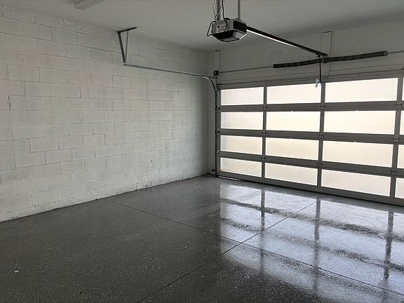 3rd image of 1859 Brentwood Ct