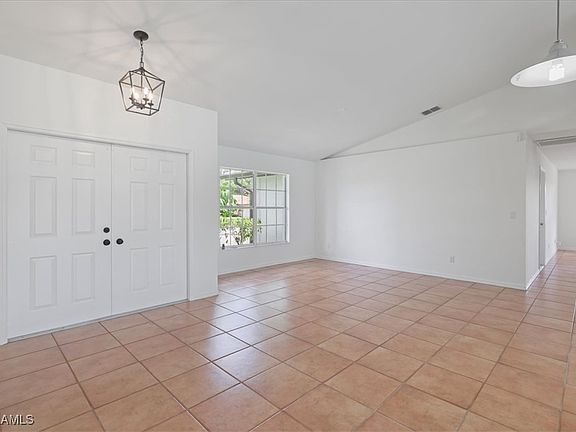 4th image of 668 Astarias Cir