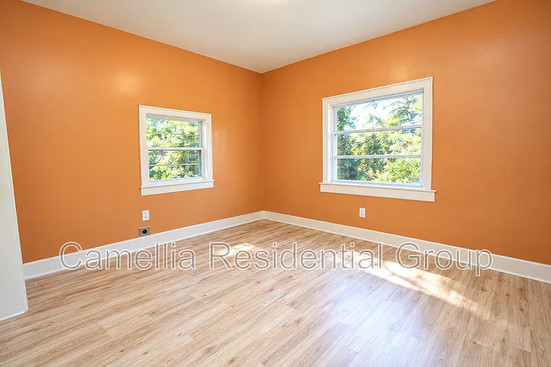Studio, 1.0 bath, 1154 sqft, $1,300 — Photo 2