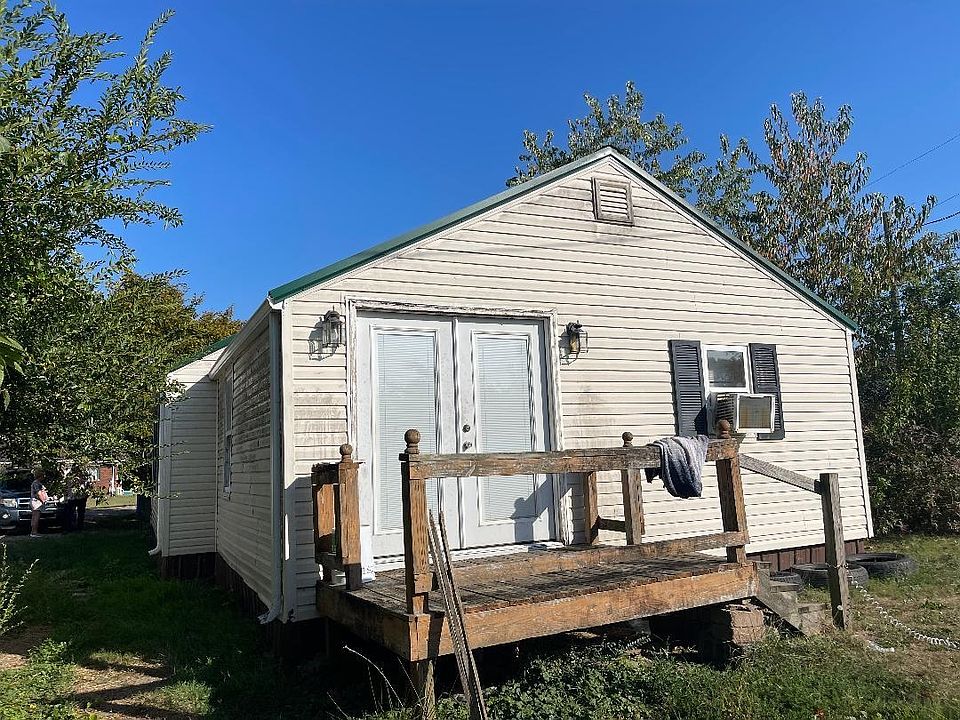 2nd image of 109 Lyles Ln