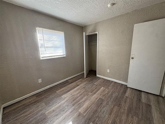 5th image of 1209 Carlsbad Pl