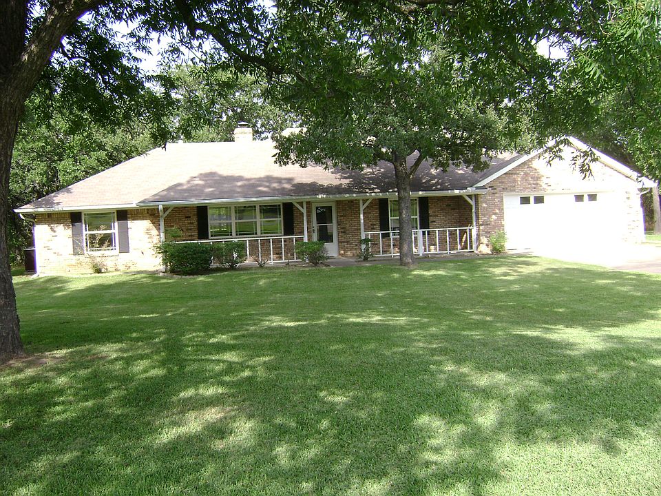 1st image of 224 De La Cruz St