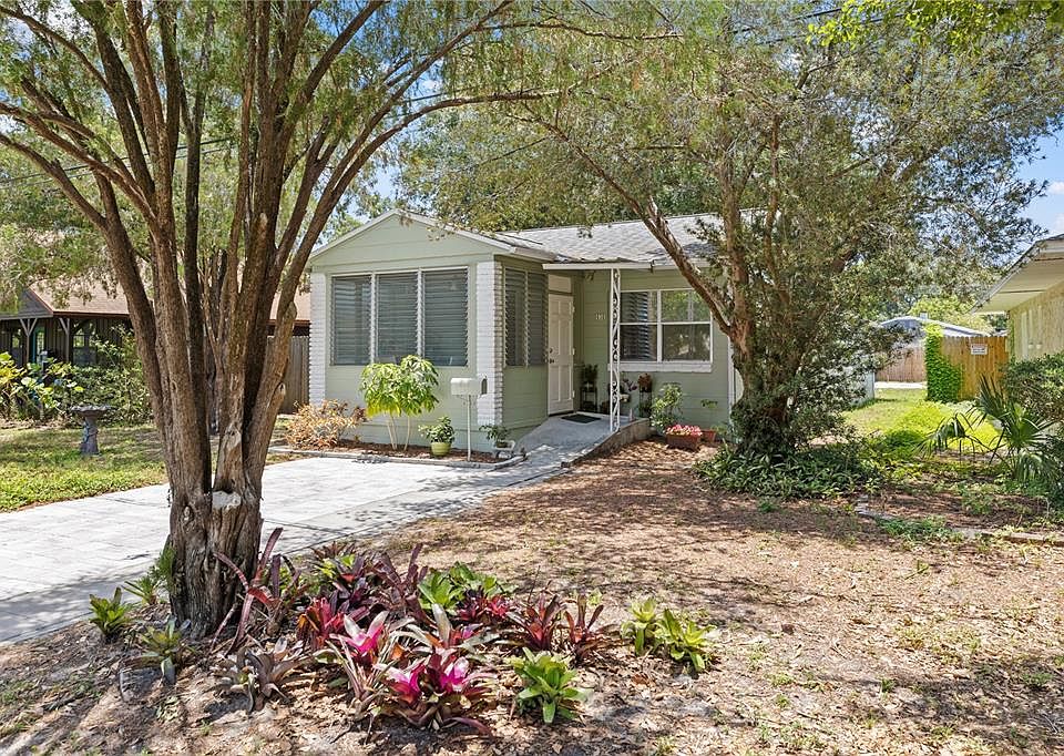 1st image of 830 SOUTHWEST BOULEVARD N