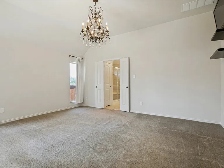 531 Catherine Ln — Photo 21