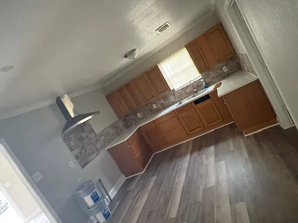 4635 Sullivan St, Beaumont, TX 77705