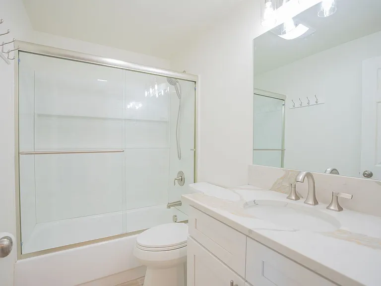 2840 Railroad St SE — Photo 7