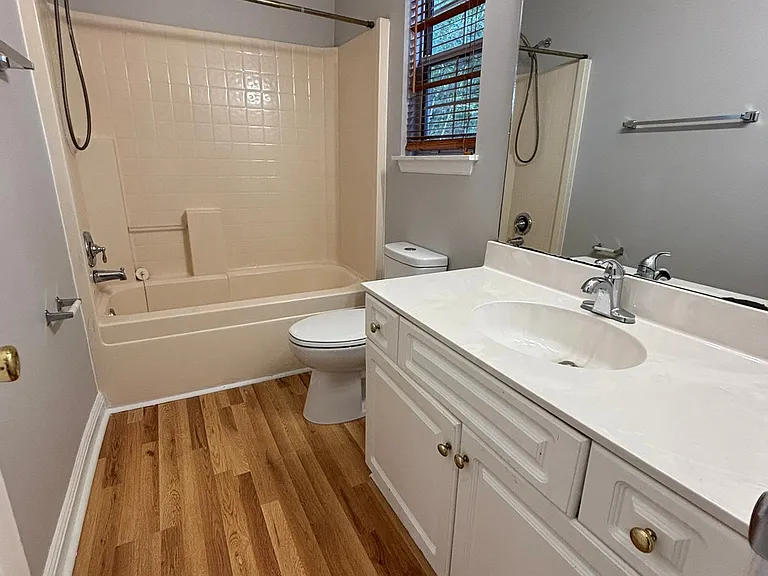 1715 Crystal Lake Dr — Photo 31