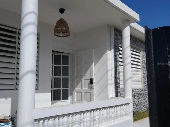 237 Rafael Hernandez, San Antonio, PR 00690