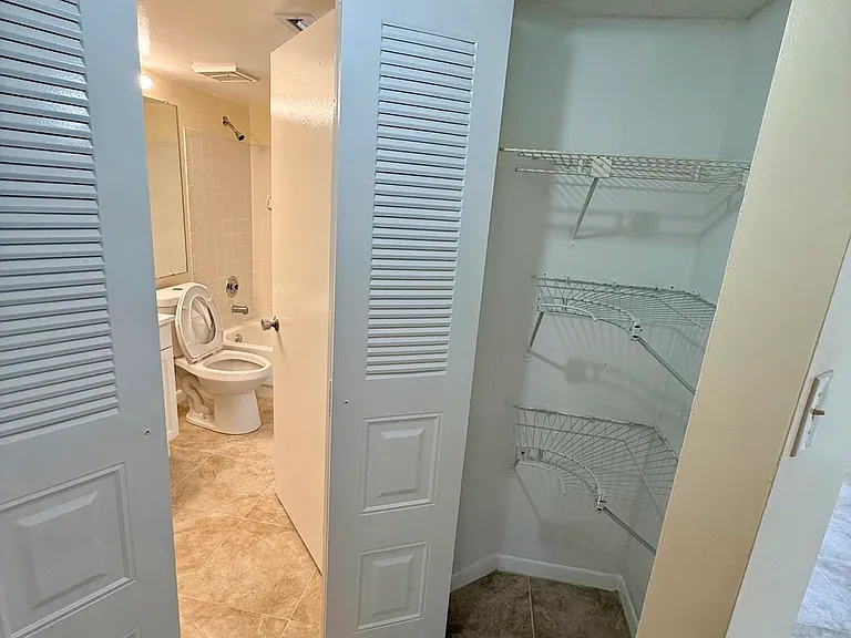 1142 Coral Club Dr #1142 — Photo 11