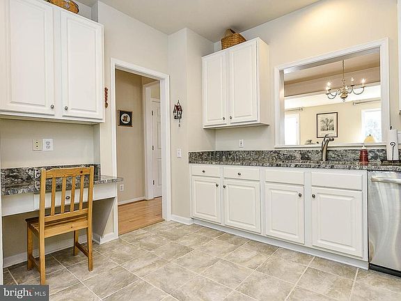 5th image of 11765 Nates Pl