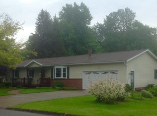 84 Meadow Ln, Corry, PA 16407