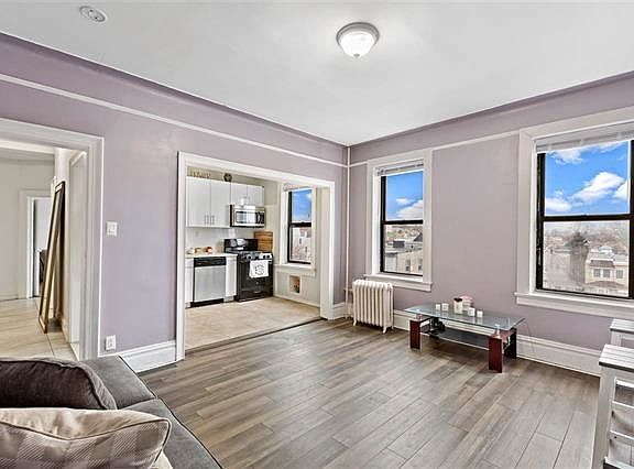 4th image of 275 Harrison Ave APT C2