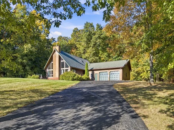 2820 Eastwoods Rd, Keuka Park, NY 14478