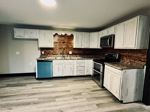 4th image of 520 Wyatt Ave
