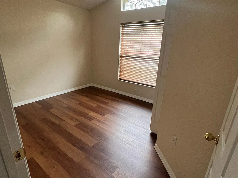 1739 Nestlewood Trl — Photo 11
