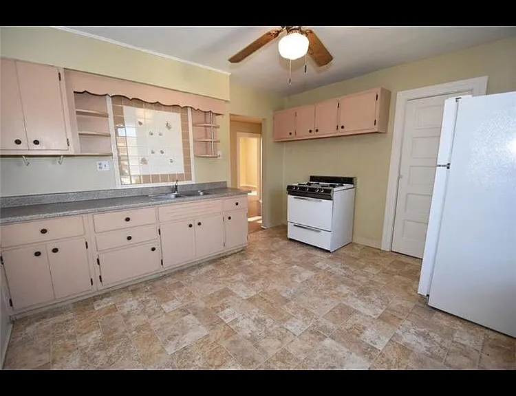109 Hill Ave #2 — Photo 5