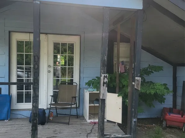 2457 Elmwood Dr, Wills Point, TX 75169