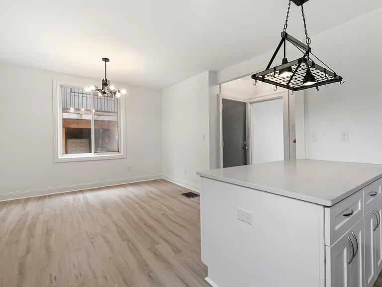 5708-5710 Weldin St #1 — Photo 12